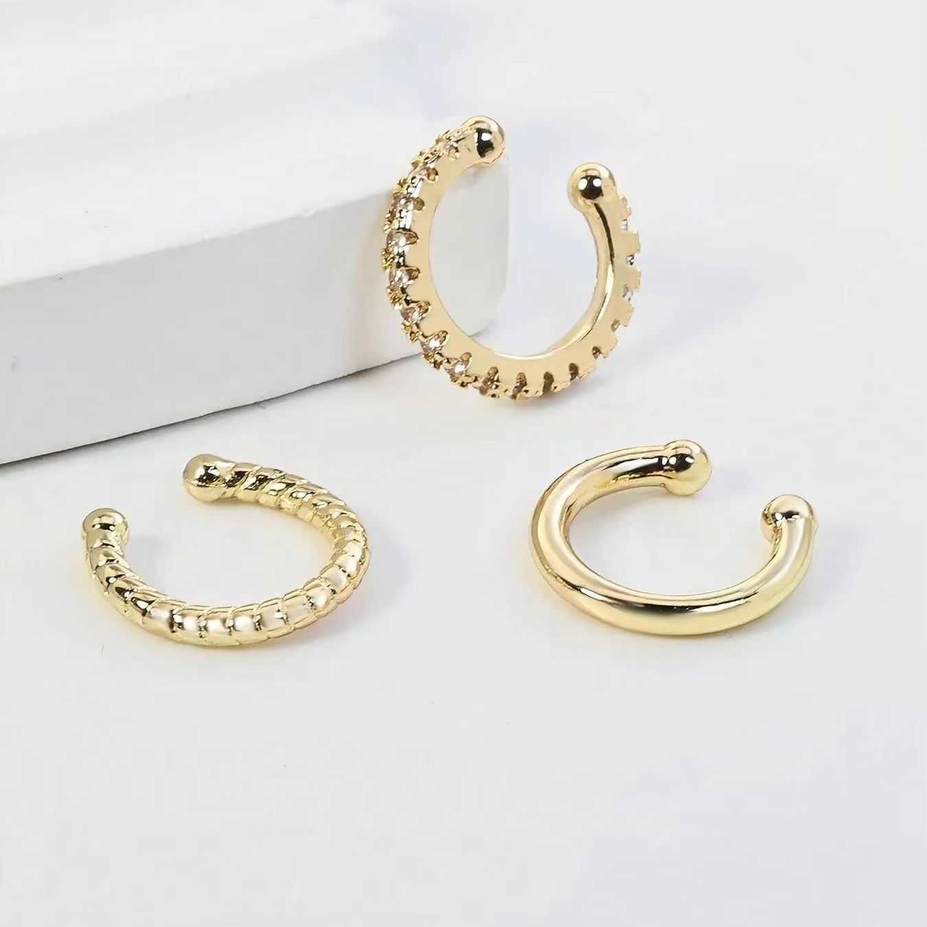 3 Pcs Ear Cuff Earrings for Wo - огляд і ціна Body Jewelry Hypoallergenic