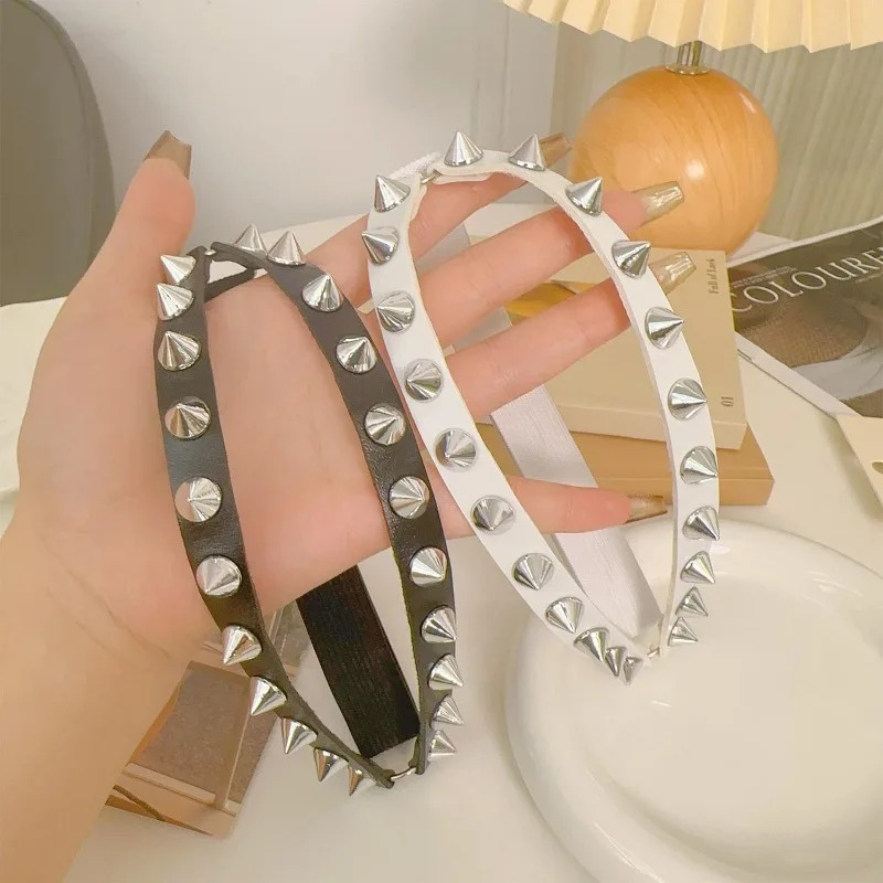 Double Row Cone Spike Leg Gart - огляд і ціна Body Jewelry Chains